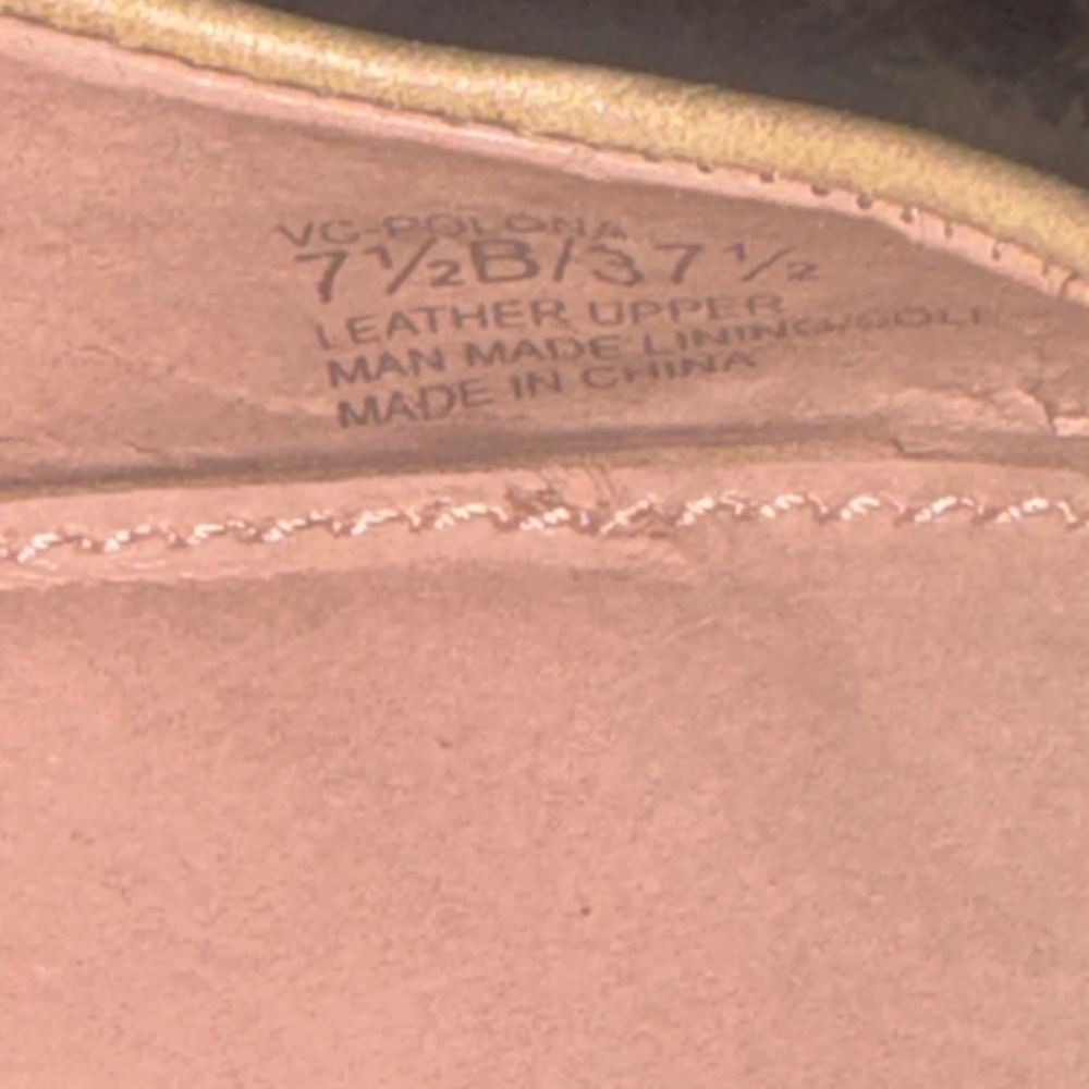 “SOLD” Vince Camuto Polona Leather Peep-Toe Giraffe Print Heels - Size 7.5B - Picture 8 of 9